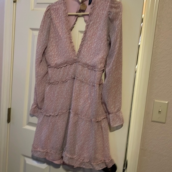 🔥Rue 21 large dress chiffon, light pink V-neck cute out back  mini dress - Picture 5 of 14